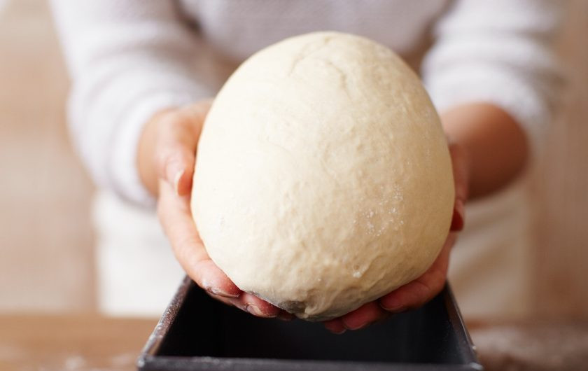 1. Этап. Хлеб Кирпичик: 3. Оставьте тесто на 1 час в теплом месте увеличиться в размере.