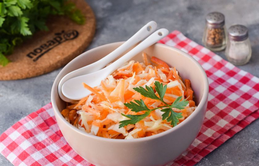 1. Этап. Салат из маринованной капусты с морковью: Приятного аппетита!