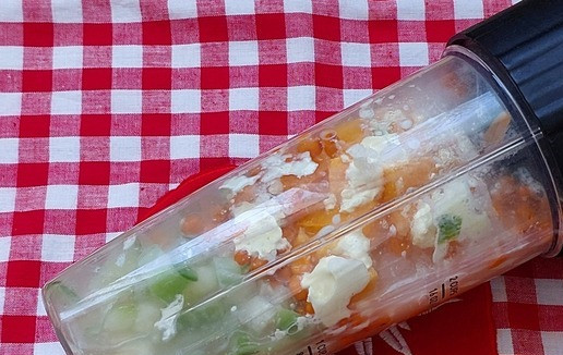 1. Этап. Смузи-сорбет с облепихой, тыквой и кабачком: Поместить ингредиенты в блендер