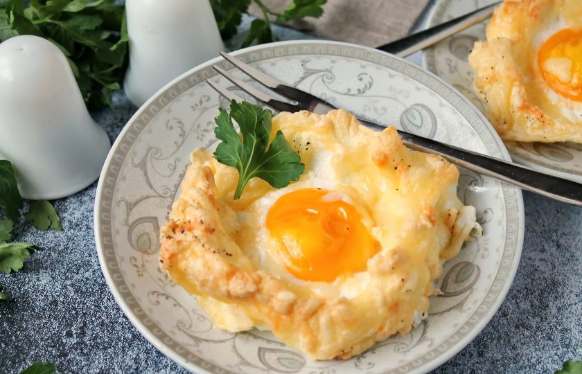 1. Этап. Яйца в пуховом гнезде: Приятного аппетита!