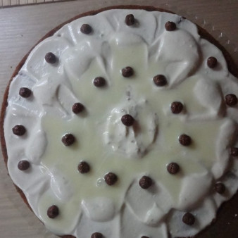 Торт без выпечки из рулетов