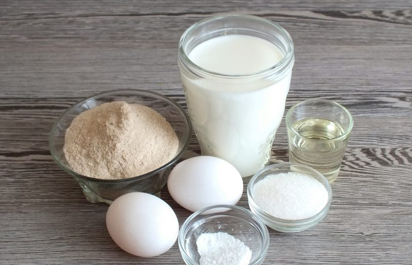 1. Этап. Вафли из гречневой муки: Подготовьте необходимые ингредиенты.