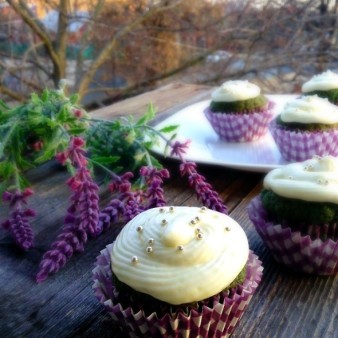 Malachite Casket Cupcakes