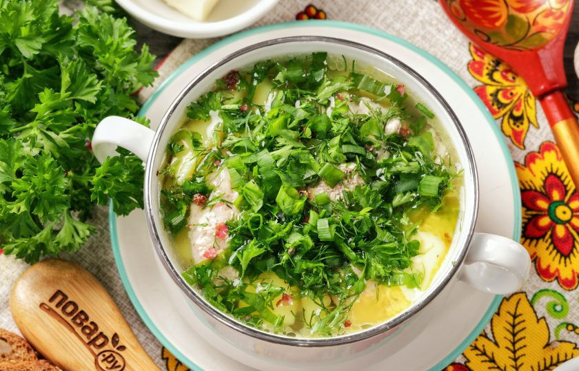 1. Этап. Похлёбка старорусская: Похлёбка старорусская готова. Готовую похлёбку разлейте по тарелкам, добавьте в каждую по 1 ч.л. сливочного масла и щедро посыпьте любой свежей сезонной зеленью. Приятного аппетита!