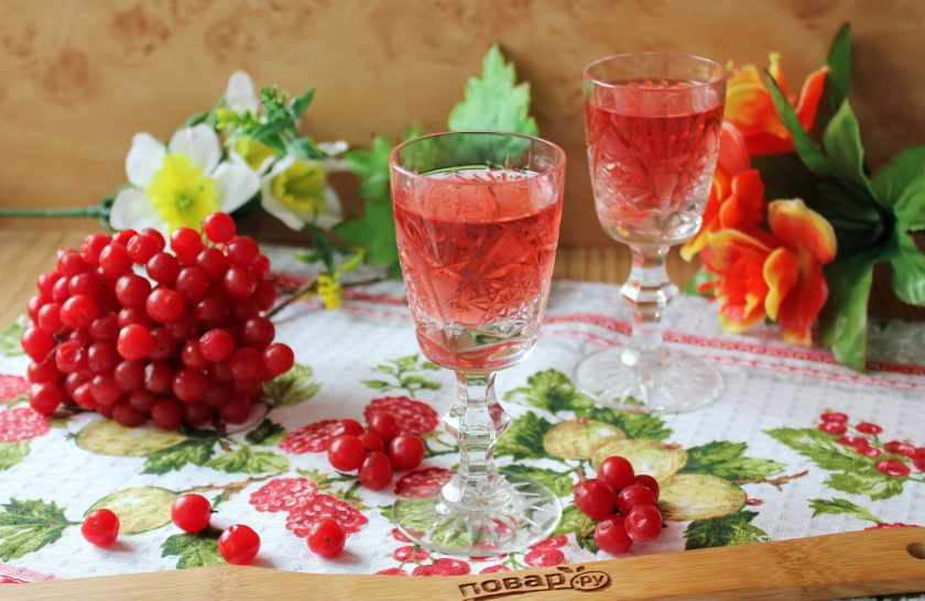 1. Этап. Настойка из калины: Настойка из калины готова. Можно дегустировать и подавать к столу.