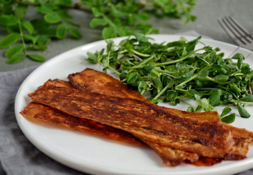 1. Этап. Бекон из баклажанов: Бекон из баклажанов готов, приятного аппетита!