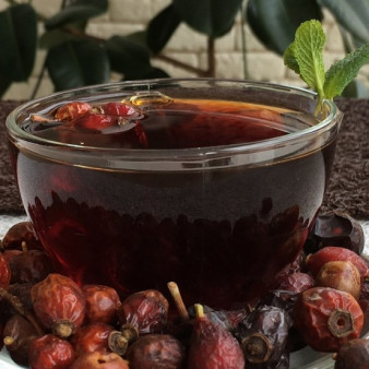 Очень вкусный компот из шиповника в мультиварке