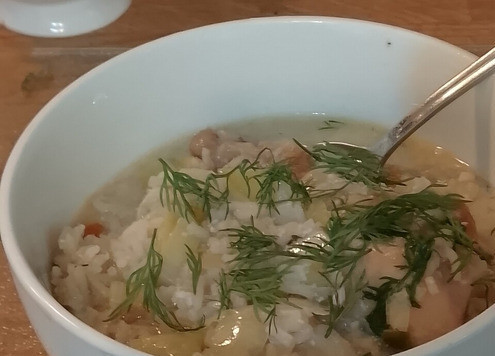 1. Этап. Куриный суп Авголемоно: Отрегулировать суп на соль. Можно подавать. Приятного аппетита.