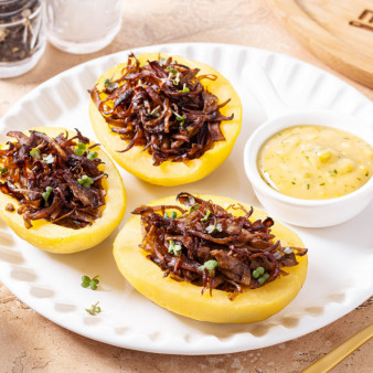 Картофель фаршированный вешенками