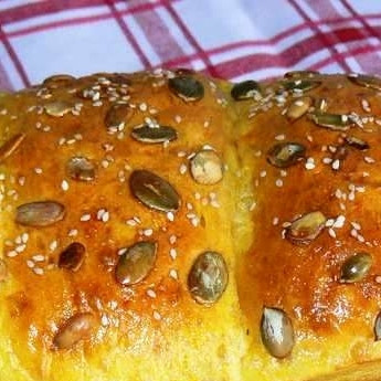 1. Этап. Хлеб с тыквенными семечками: Выпекаем около 40 минут при 200 градусах. Готово!