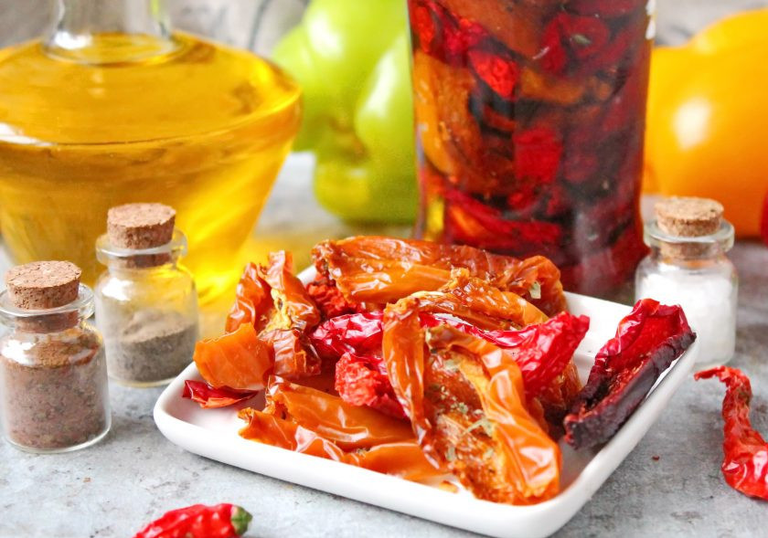 1. Этап. Вяленый болгарский перец в духовке: Приятного аппетита!