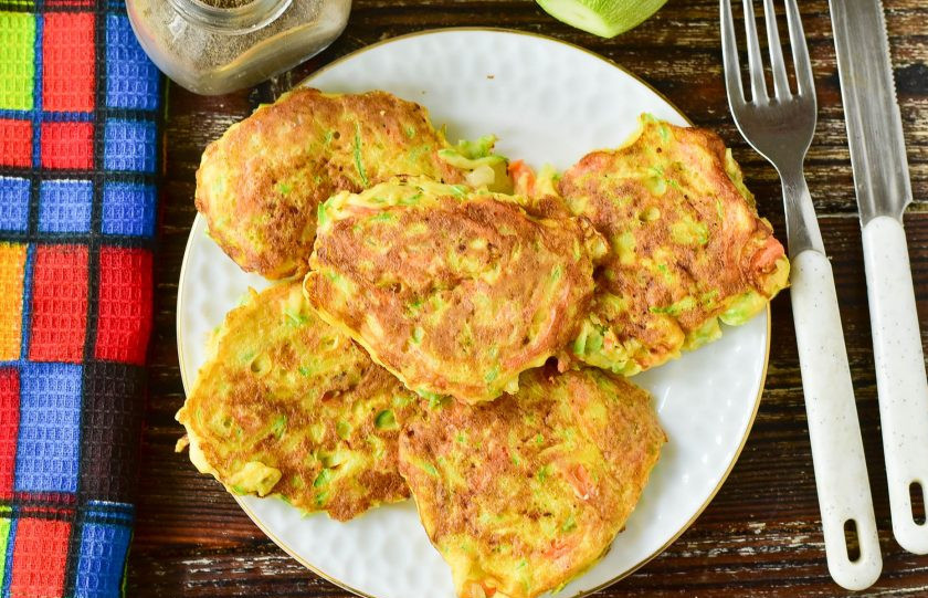 1. Этап. Оладьи из кабачков для диабетиков: Оладьи из кабачков для диабетиков готовы! Приятного аппетита!