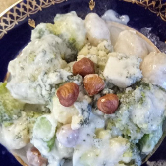 Ньокки с брокколи и голубым сыром