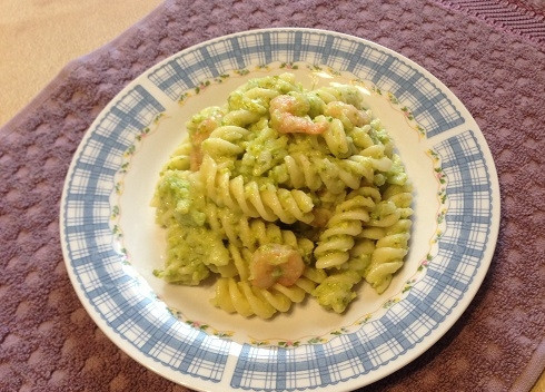 1. Этап. Макароны с соусом из брокколи и креветками: 11. И подавать вот так. Этот вариант лично мне нравится больше.