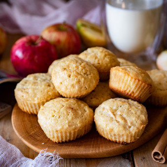 Яблочные кексы
