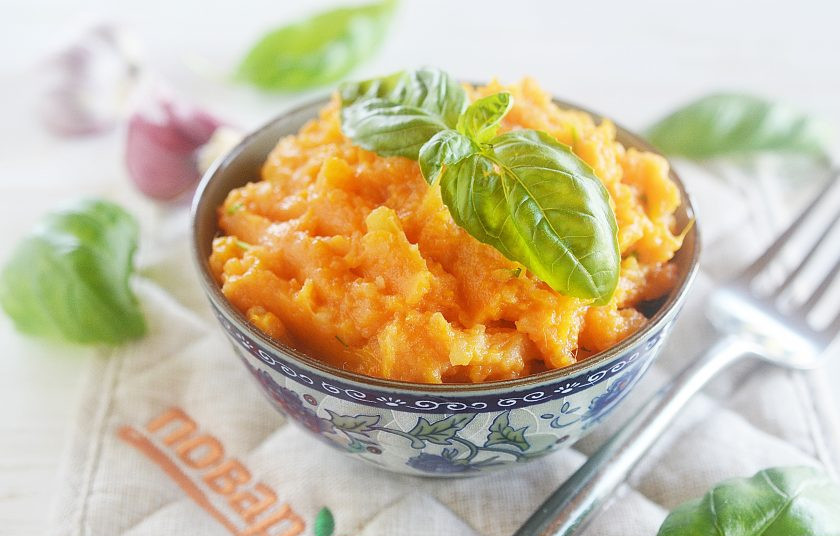 1. Этап. Картофельное пюре из батата с зеленью: 8. Подайте к столу. Приятного аппетита!