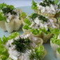 Тарталетки с тунцом и сыром