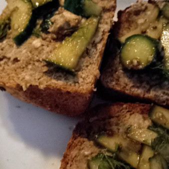 Паста из сардин с огурцом