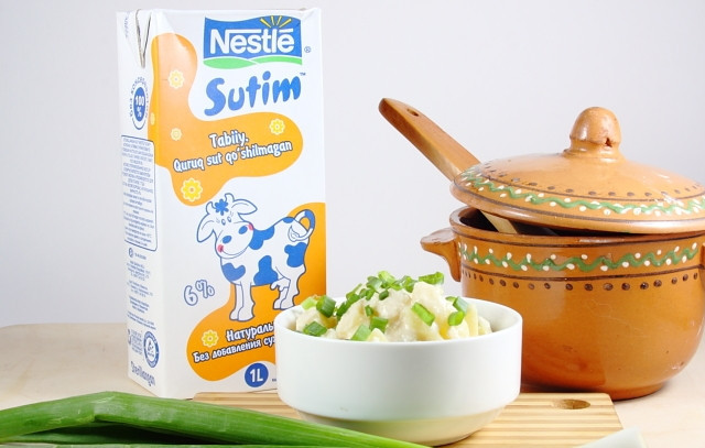 1. Этап. Картофель тушеный в горшочке: Запечь при температуре 200 градусов. приятного аппетита!