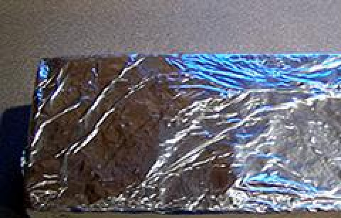 1. Этап. Легкий Панини: Оберните кирпич фольгой.