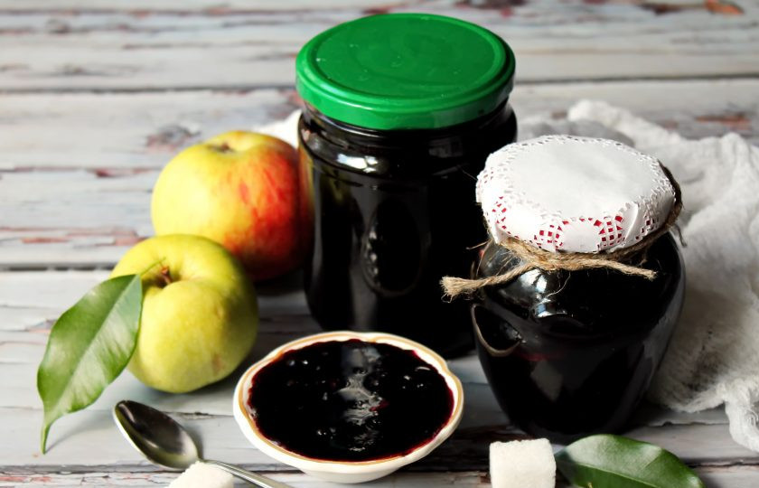 1. Этап. Варенье из черники и яблок: Приятного аппетита!