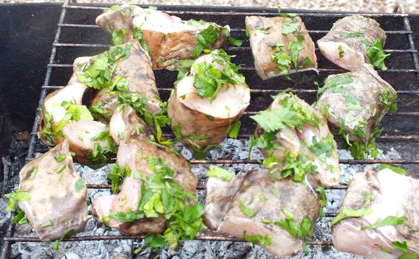 1. Этап. Налим на мангале: Когда угли станут 