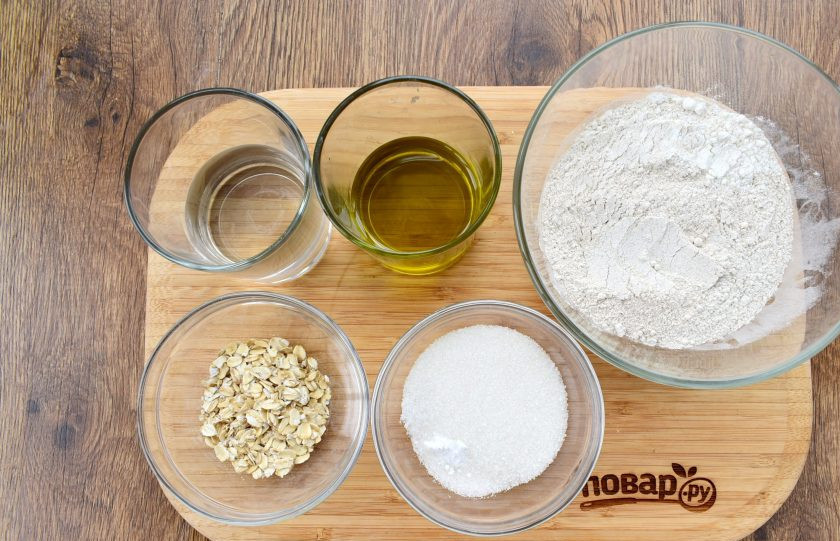 1. Этап. Ржаное пирожное постное: Подготовьте необходимые продукты для теста.