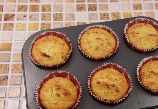 1. Этап. Кокосовые рикоттники с рисовой полентой: Запекать 40 минут в прогретой до 180 градусов духовке.