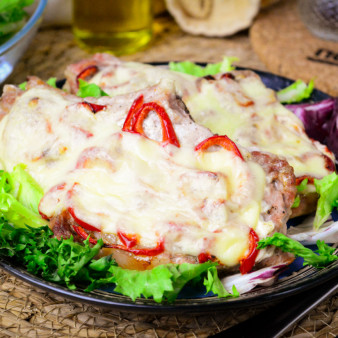 Отбивные из свинины с перцем