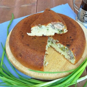 Пирог с рыбой в мультиварке