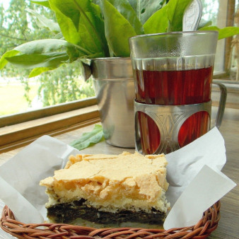 Шарлотка с щавелем