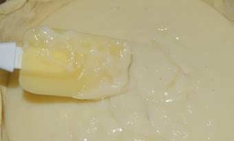 1. Этап. Фытыр по-египетски: Выкладываем крем в форму, он должен остыть и стать густым!