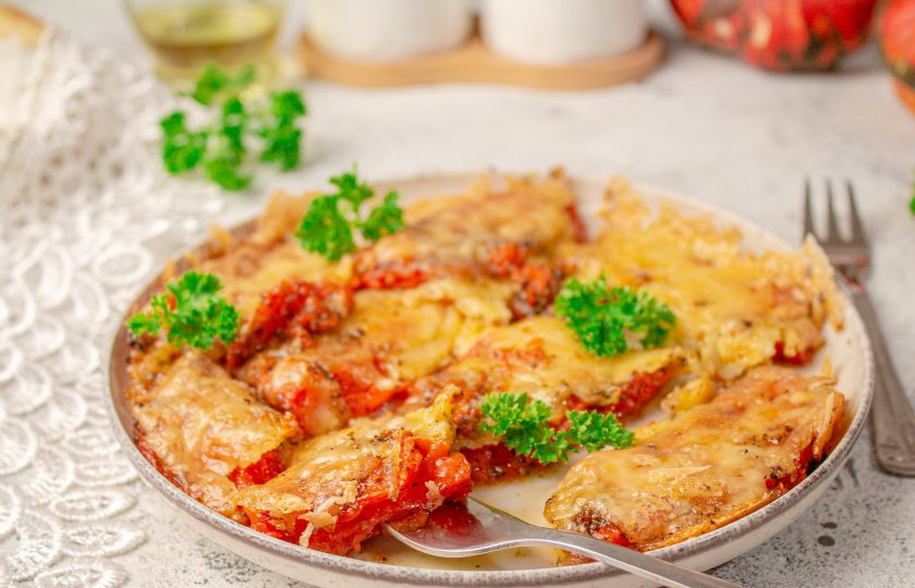 1. Этап. Тыква запеченная с травами и сыром: Тыква в таком исполнении может подаваться как холодная, так и теплая. Приятного аппетита!