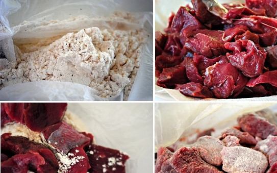 1. Этап. Говядина, тушенная с картошкой в кастрюле: 1. Муку соедините с солью и перцем, можно добавить и другие специи по вкусу, перемешайте. Говядину вымойте, обсушите хорошо и нарежьте кусочками. Выложите в муку и обваляйте со всех сторон.