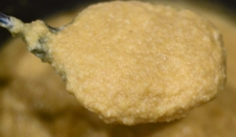 1. Этап. Пюре из курицы для ребенка: Готовое пюре перелить в емкость, в которой можно работать блендером. С помощью блендера размельчит все ингредиенты в пюре. Жужжать нужно качественно, чтобы не осталось ни одного куриного кусочка. Готовое пюре из курицы и овощей подать малышу в теплом виде. Приятного аппетита!