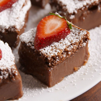 Chocolate Magic Cake