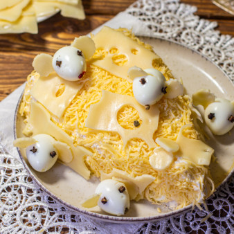 Салат Кусочек сыра