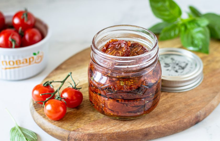 1. Этап. Вяленые томаты в масле: Вяленые томаты в масле готовы, приятного аппетита!