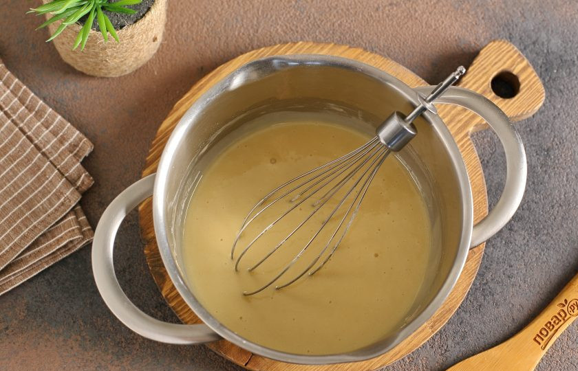 1. Этап. Блины Дораяки: Снова все перемешайте до однородного состояния. Тесто готово.