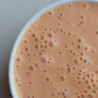 Клубнично-манговый смузи