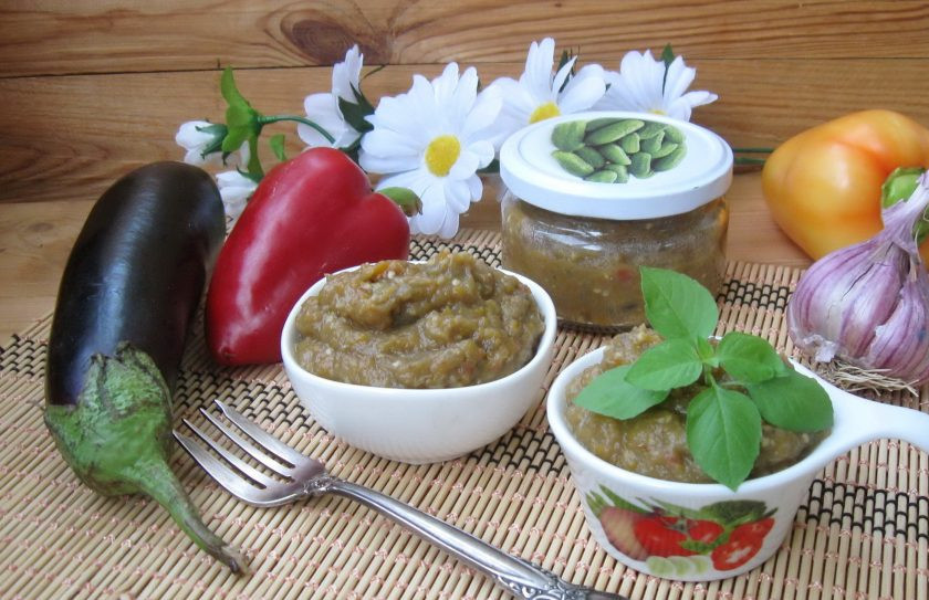 1. Этап. Баклажанная икра жареная: Жареная баклажанная икра готова.