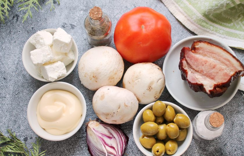 1. Этап. Салат Гречанка: Подготовьте все необходимые ингредиенты для приготовления салата 