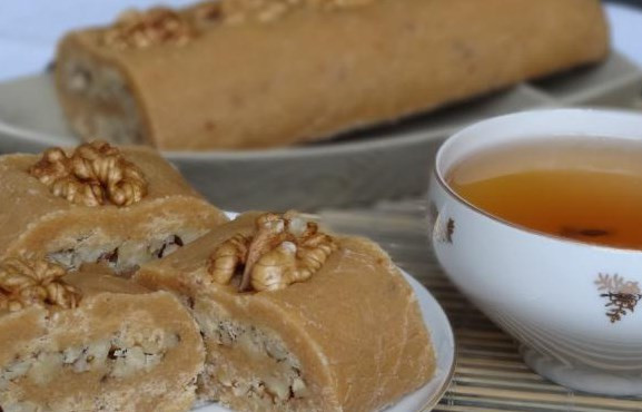 1. Этап. Армянская халва: Готовую халву режем на порционные кусочки и подаем с чаем или кофе. Приятного аппетита!