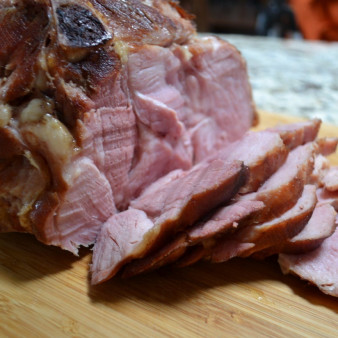 Ветчина, запеченная куском