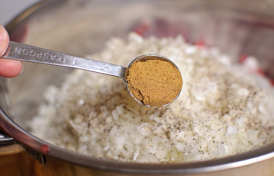 1. Этап. Манты: Добавить специи.