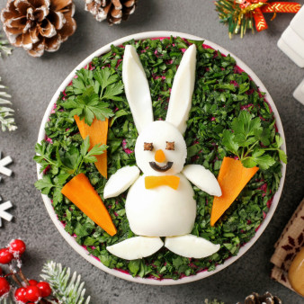 Салат Селёдка под шубой на Новый год Кролика 2023