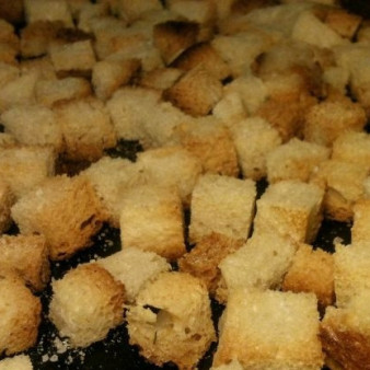 Домашние сухарики в духовке