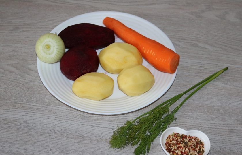 1. Этап. Экономный суп: Подготовьте ингредиенты.