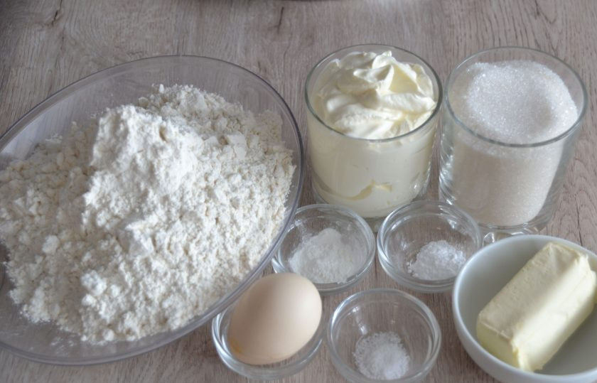 1. Этап. Уральское печенье: Подготовьте ингредиенты.