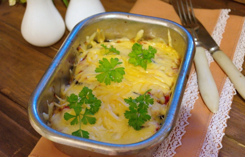 1. Этап. Запеканка с баклажанами и сыром: 5. Разогрейте хорошо духовку до 180-20 градусов. Запекайте баклажаны в духовке около 15 минут. Подайте к столу.